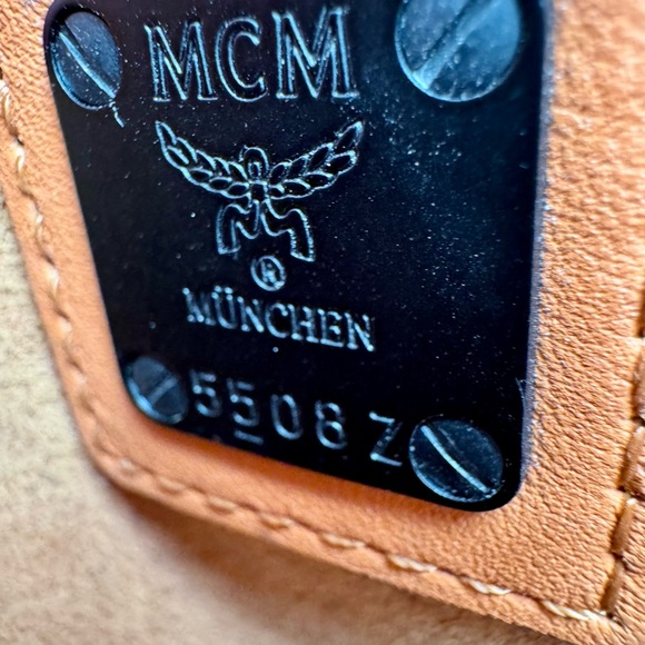 NWT MCM Small Munchen Tote In Visetos Monogram Canvas W Nappa Leather Trim - Picture 10 of 11